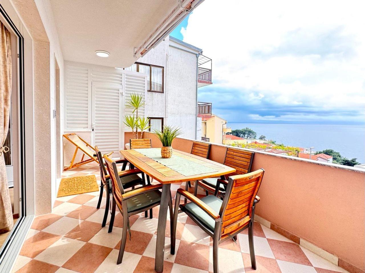 Apartmani Nikola Baska Voda Luaran gambar